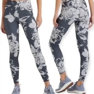 VUORI floral leggings, large